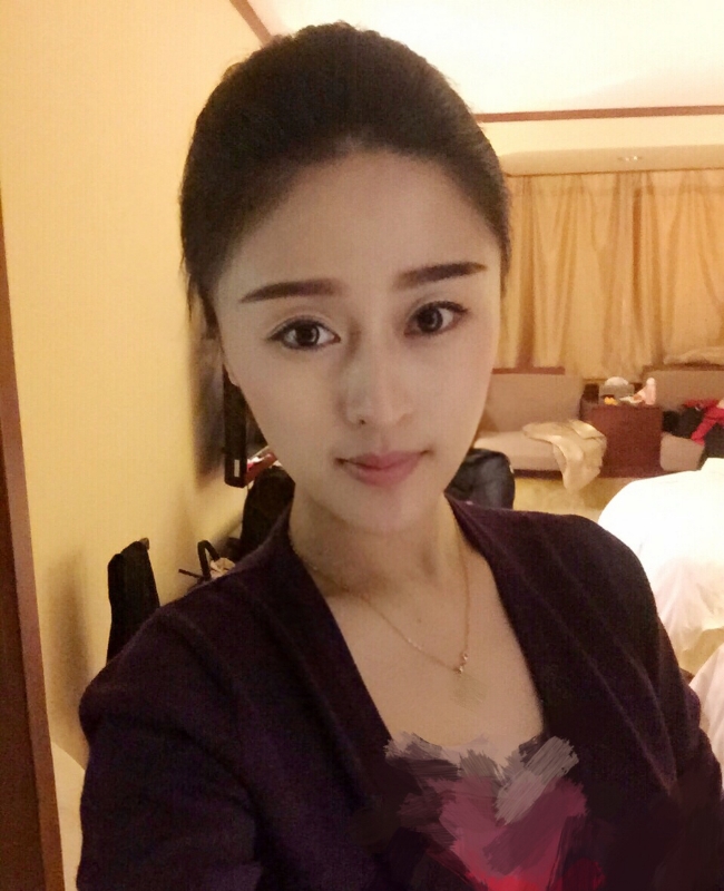 挣扎的第一张照片--台湾中老年相亲网