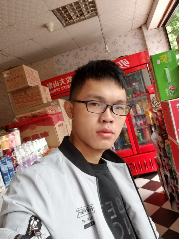 柒年的第一张照片--台湾中老年相亲网