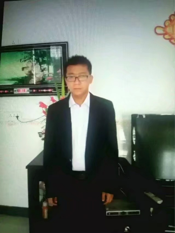 依然疼痛的第一张照片--台湾中老年相亲网