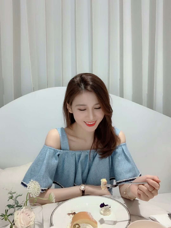 Emily的第三张照片--台湾中老年相亲网