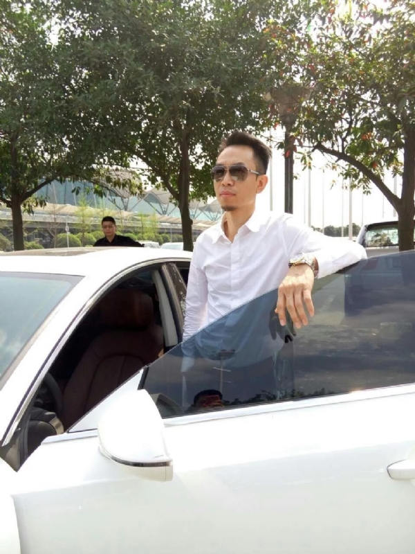 杨岳的第一张照片--台湾中老年相亲网