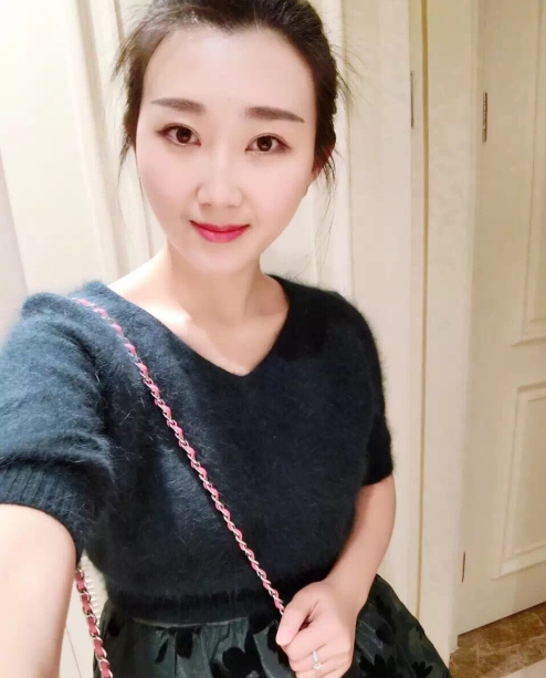 小妮的第三张照片--台湾中老年相亲网