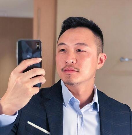 残痕的第一张照片--台湾中老年相亲网