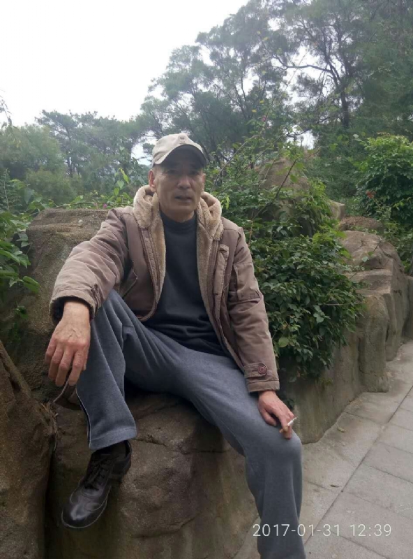 热腾腾的第一张照片--台湾中老年相亲网