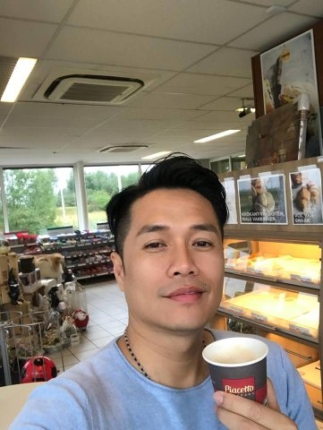短歌的第一张照片--台湾中老年相亲网