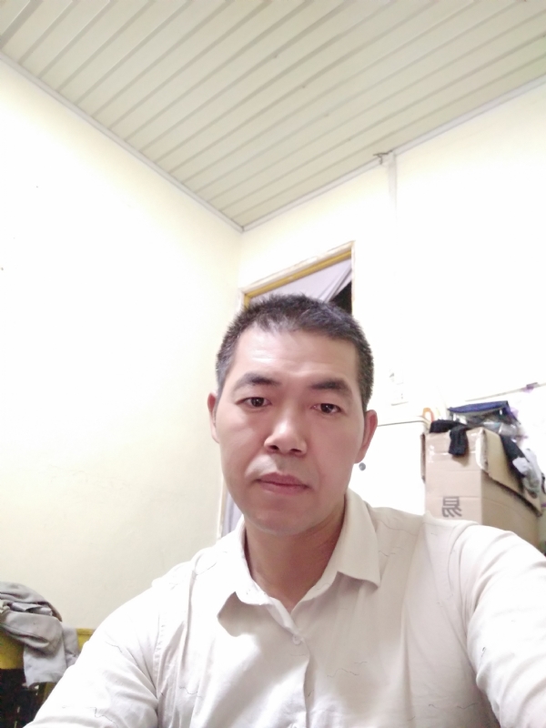 为伊消得人憔悴的第一张照片--台湾中老年相亲网