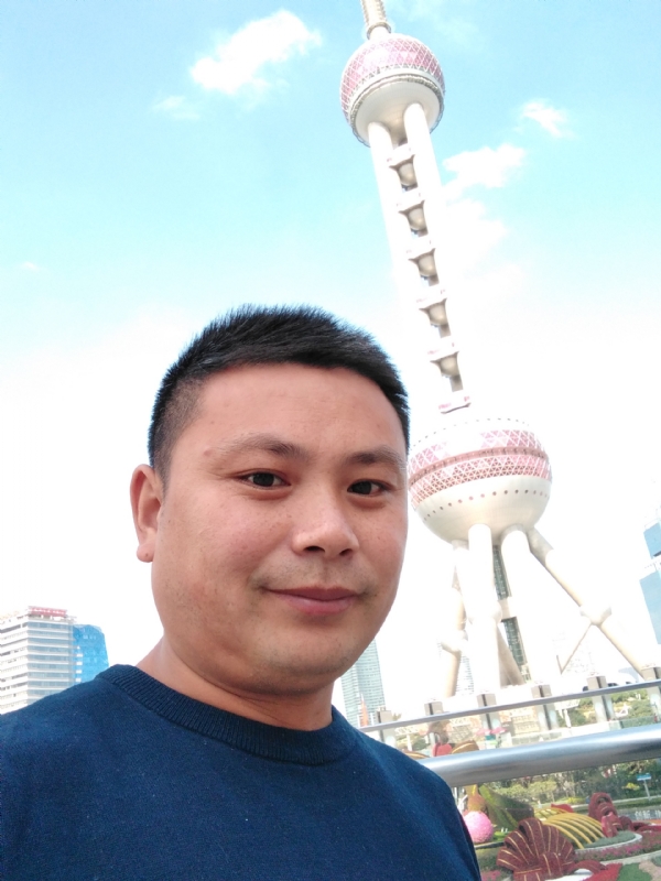 砥砺前行的第一张照片--台湾中老年相亲网