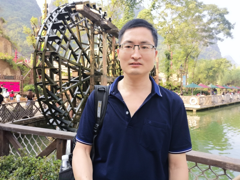 一笑而过的第一张照片--台湾中老年相亲网