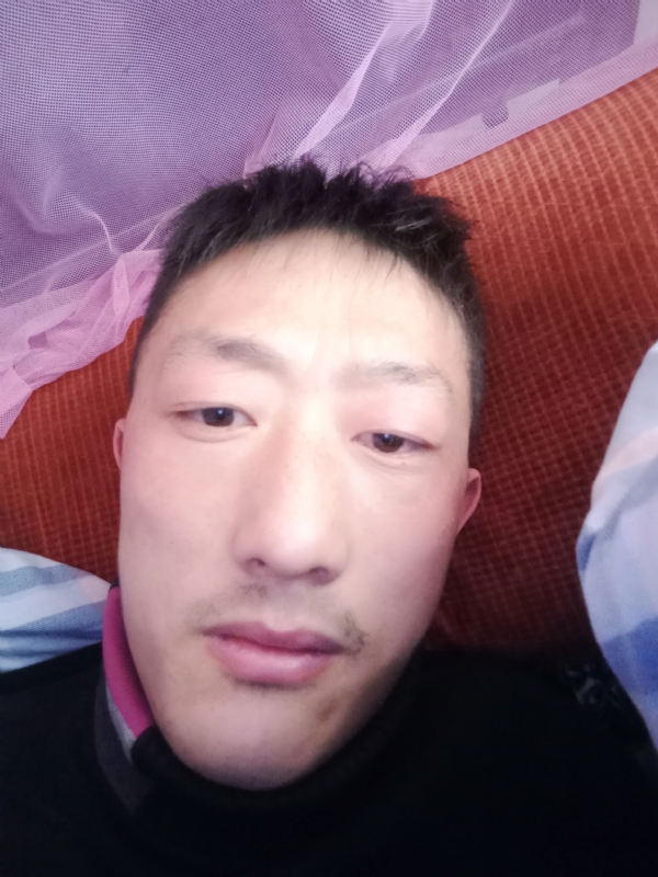 夜游神的第一张照片--台湾中老年相亲网