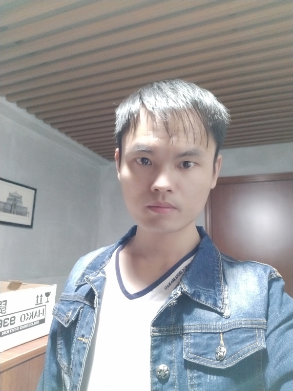 阿信的第一张照片--台湾中老年相亲网