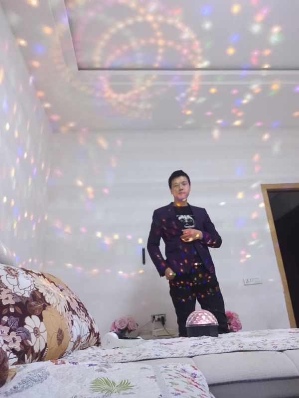 慕凡的第一张照片--台湾中老年相亲网