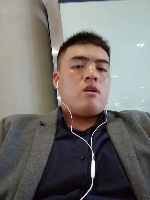 崩沙卡拉卡的第一张照片--台湾中老年相亲网
