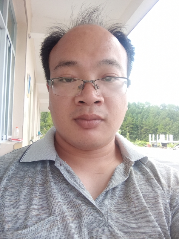 蓝色星空的第一张照片--台湾中老年相亲网