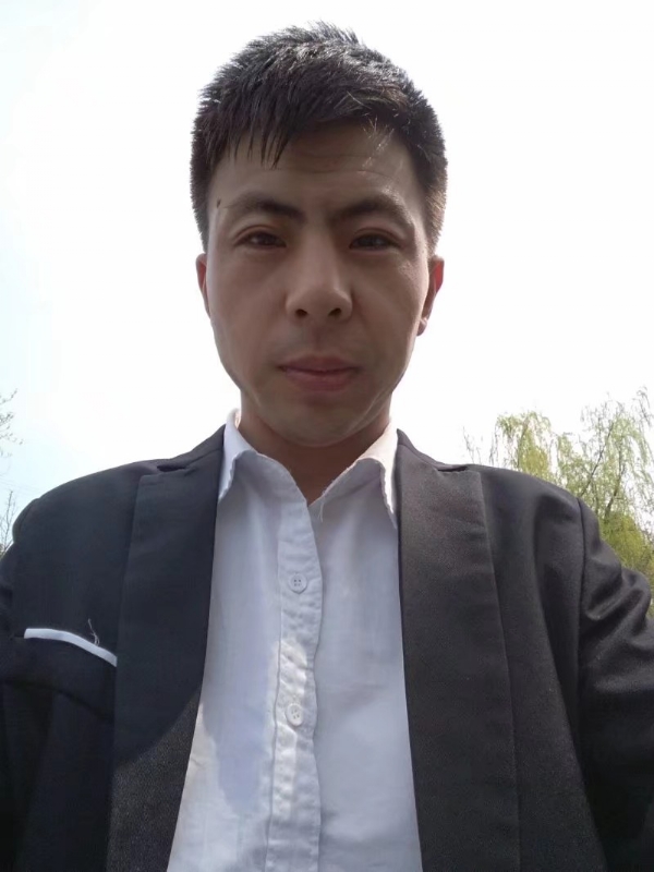 许以飞翔的第一张照片--台湾中老年相亲网