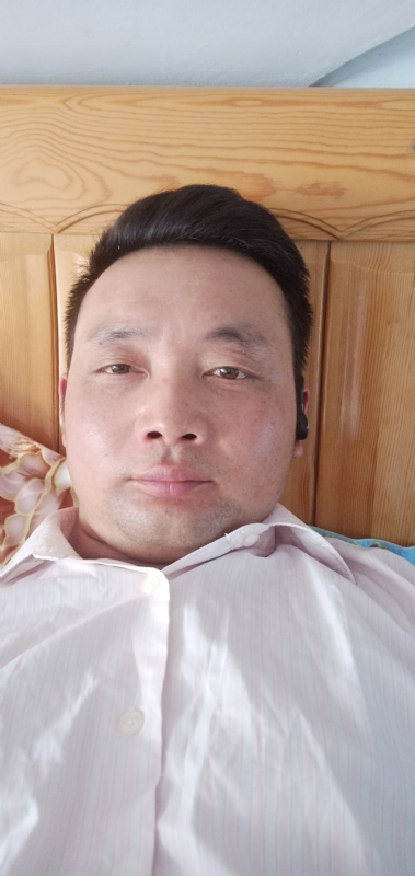 转角的第一张照片--台湾中老年相亲网