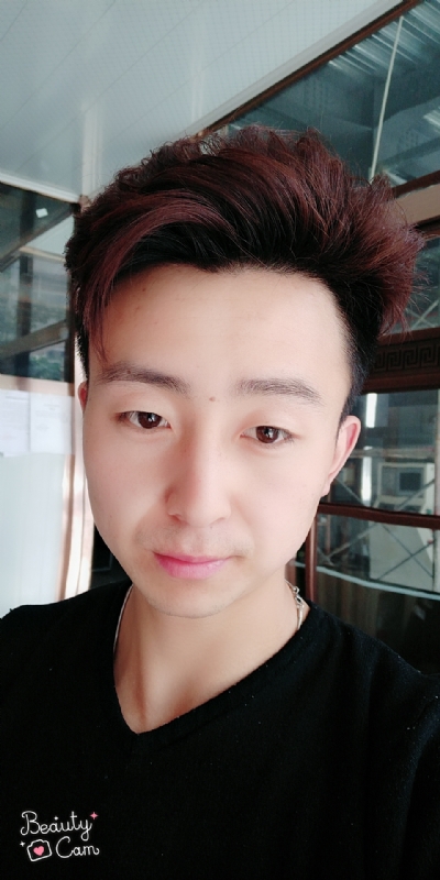 拼命微笑的第三张照片--台湾中老年相亲网