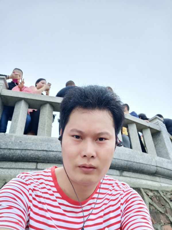 hαⅰ的第一张照片--台湾中老年相亲网