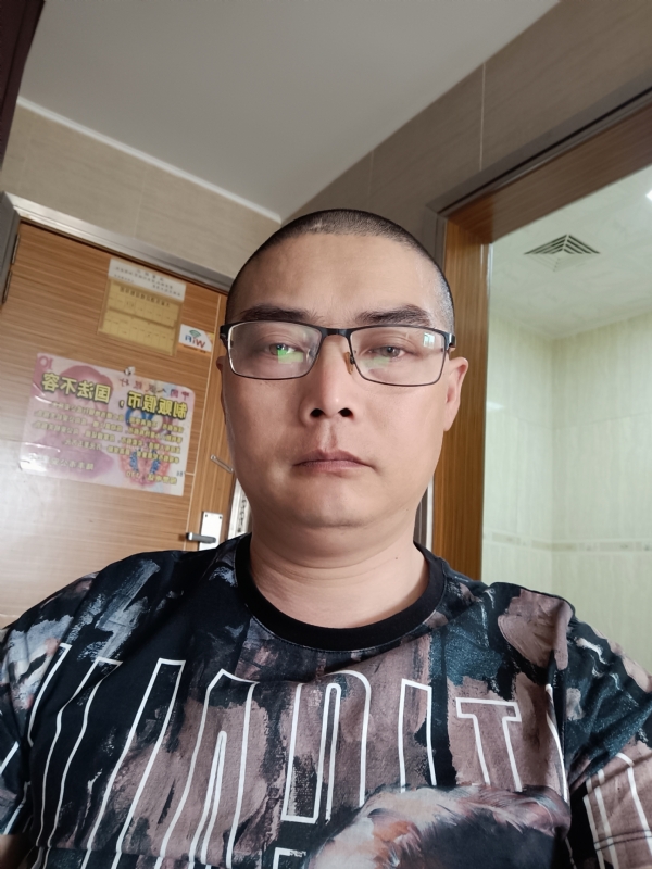 心梦无痕的第一张照片--台湾中老年相亲网