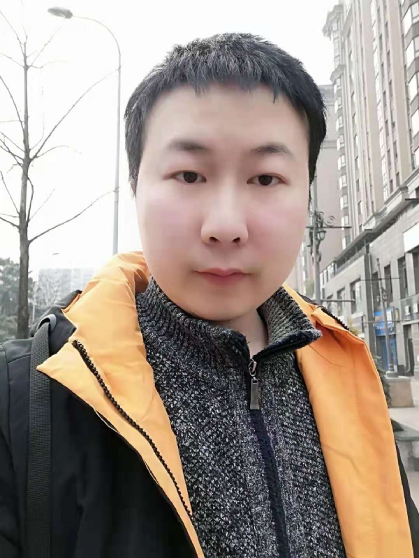 李李的第一张照片--台湾中老年相亲网