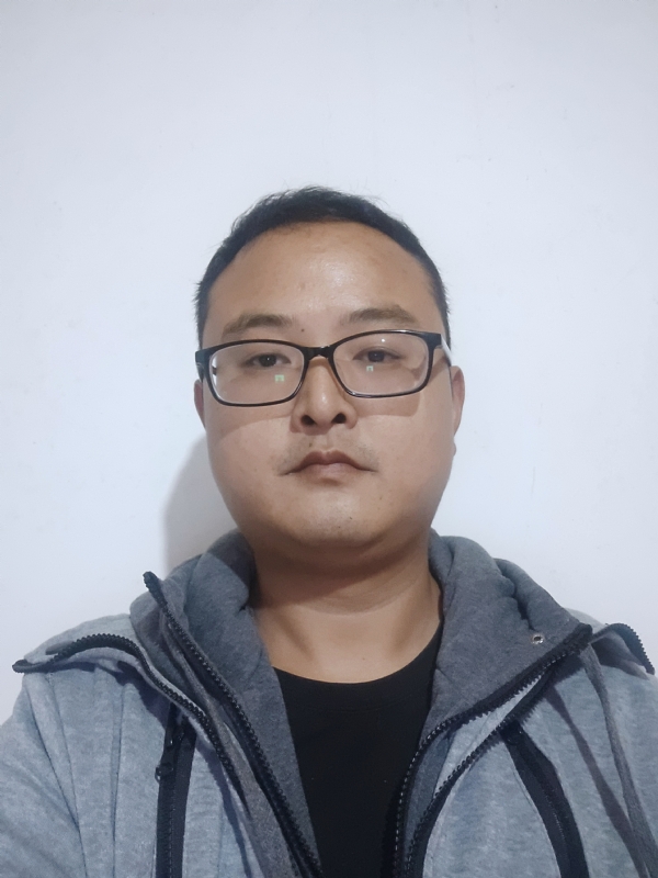 爱在一瞬间的第一张照片--台湾中老年相亲网