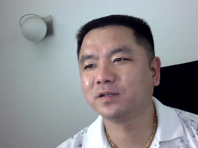 孤寂狼王的第一张照片--台湾中老年相亲网