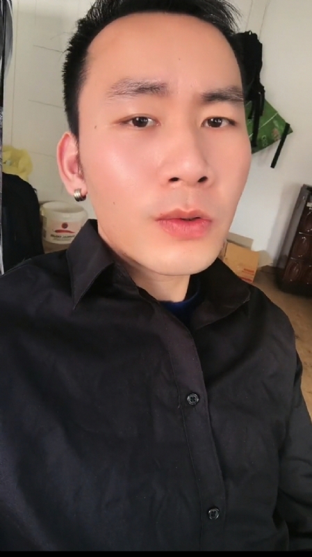 领悟的第一张照片--台湾中老年相亲网