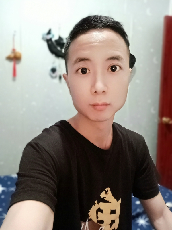 轻柔的热风的第一张照片--台湾中老年相亲网