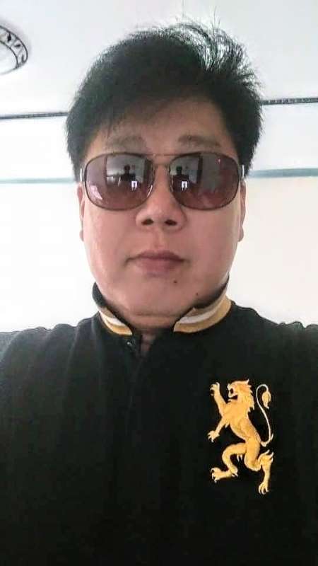 含笑半步癲的第一张照片--台湾中老年相亲网