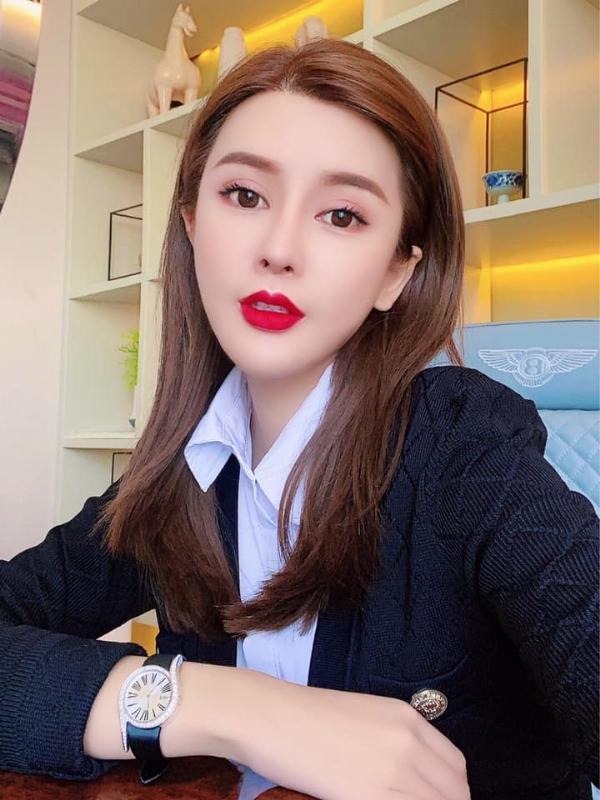 李嘉薇的第一张照片--台湾中老年相亲网
