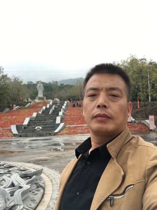 开心的松鼠的第一张照片--台湾中老年相亲网