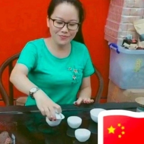 妖娆的第一张照片--台湾中老年相亲网