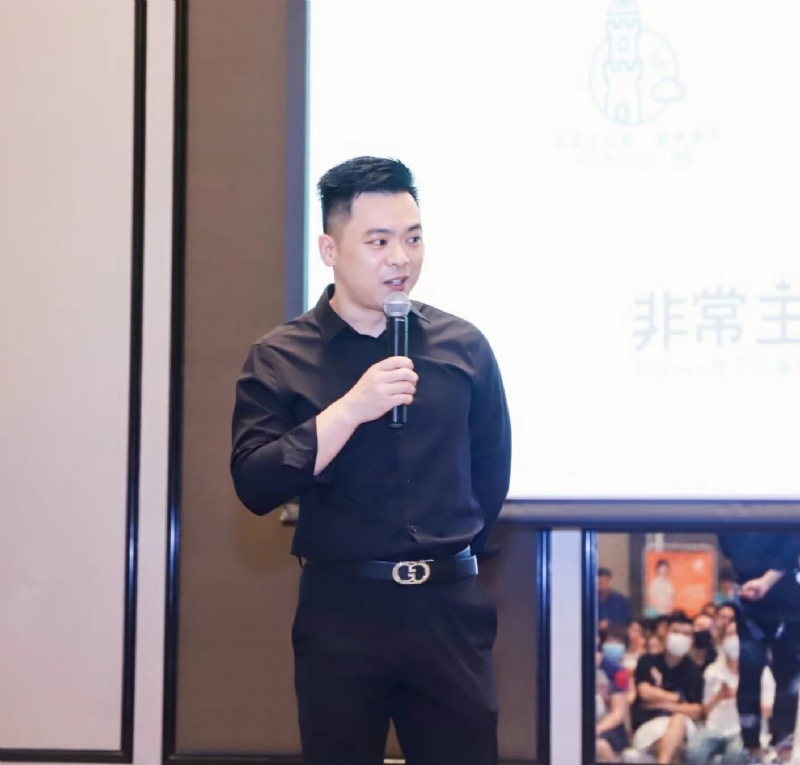 爱吃肉的猪大爷的第一张照片--台湾中老年相亲网