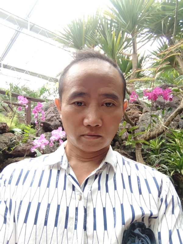 闲云盘鹤的第一张照片--台湾中老年相亲网